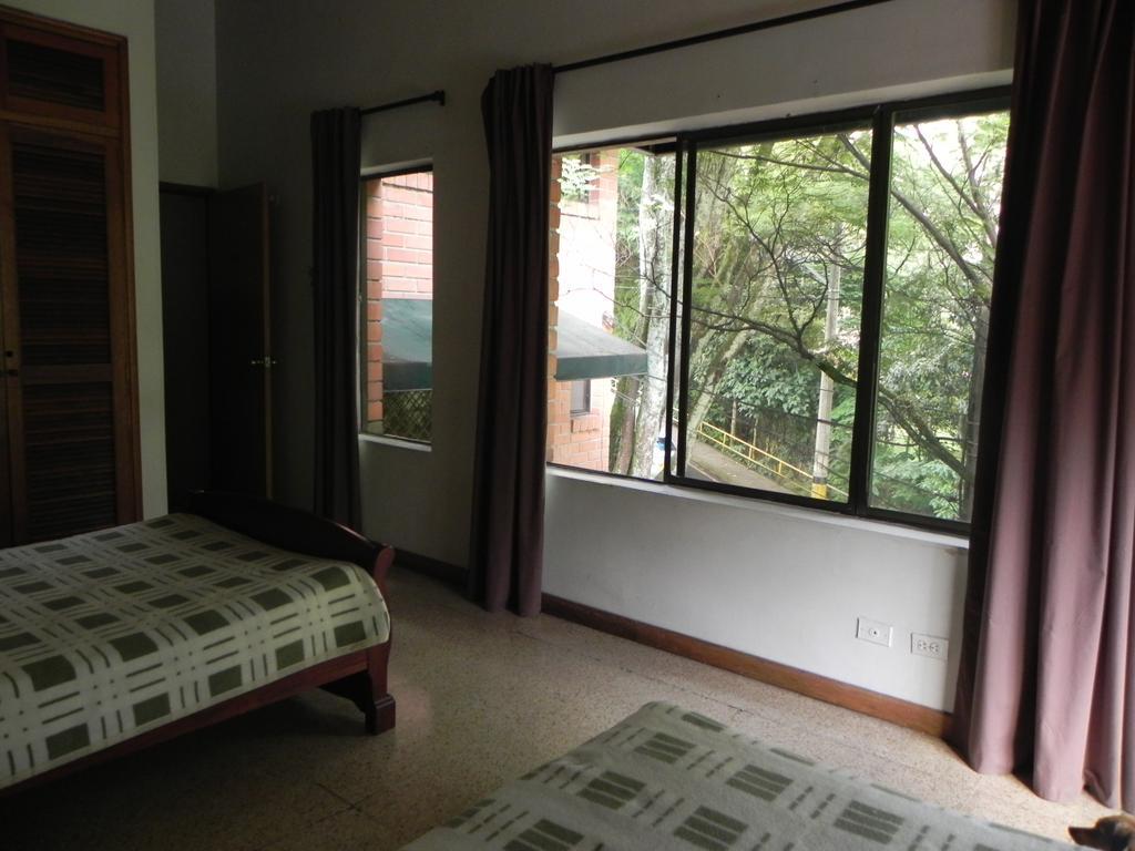 Hostal Tamarindo Itagui Phòng bức ảnh